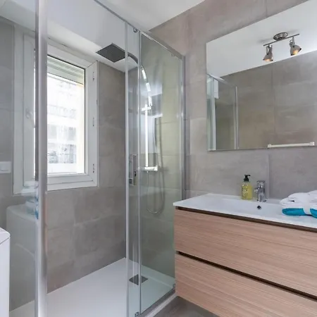 Beatrice Apartment *